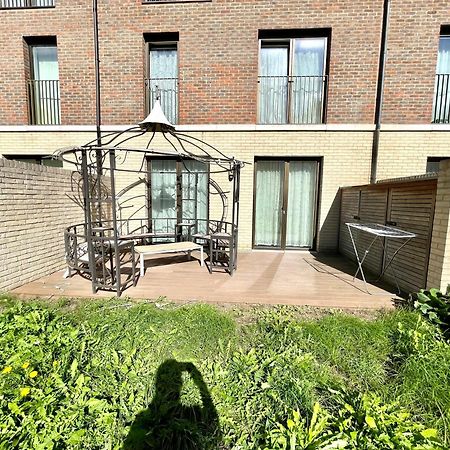 London Stratford Luxury House, 5 Minutes Walk Station, Westfield, 3 Bedrooms 3 Bathrooms, Reception, Garden, Parking מראה חיצוני תמונה